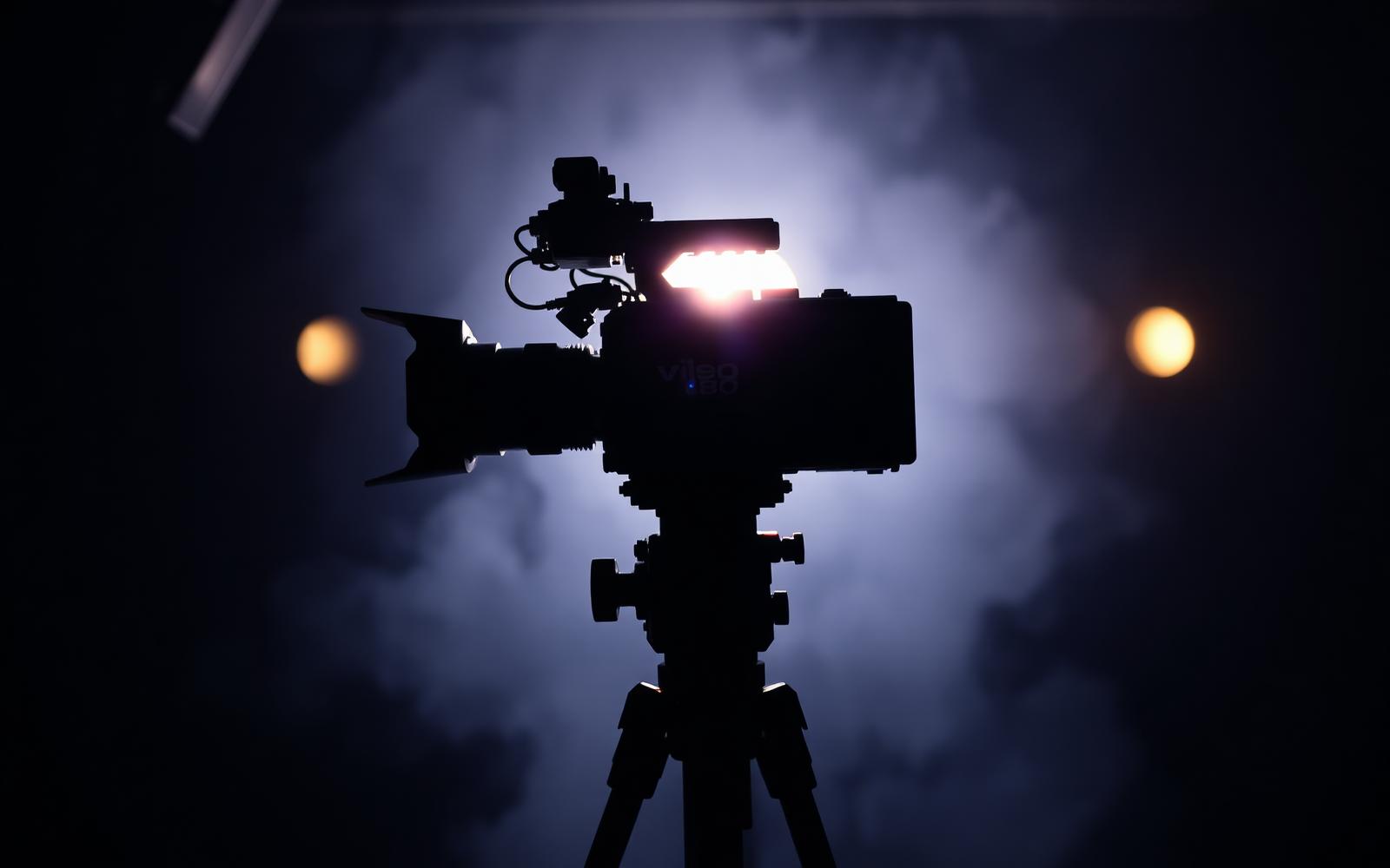 Production vidéo — caméra cinéma en tournage